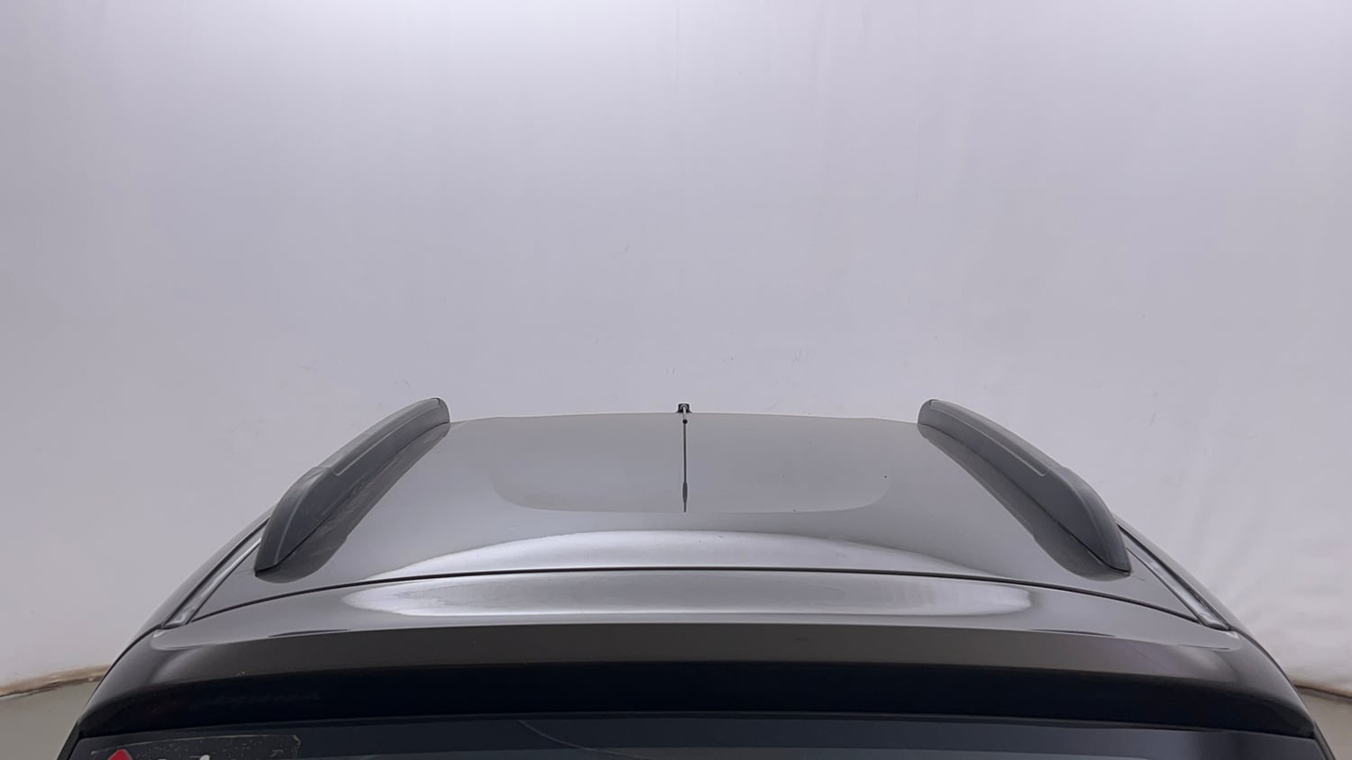 Used 2017 Renault Kwid RXT (O) 1.0 SCE Edition Petrol Manual exterior EXTERIOR ROOF VIEW