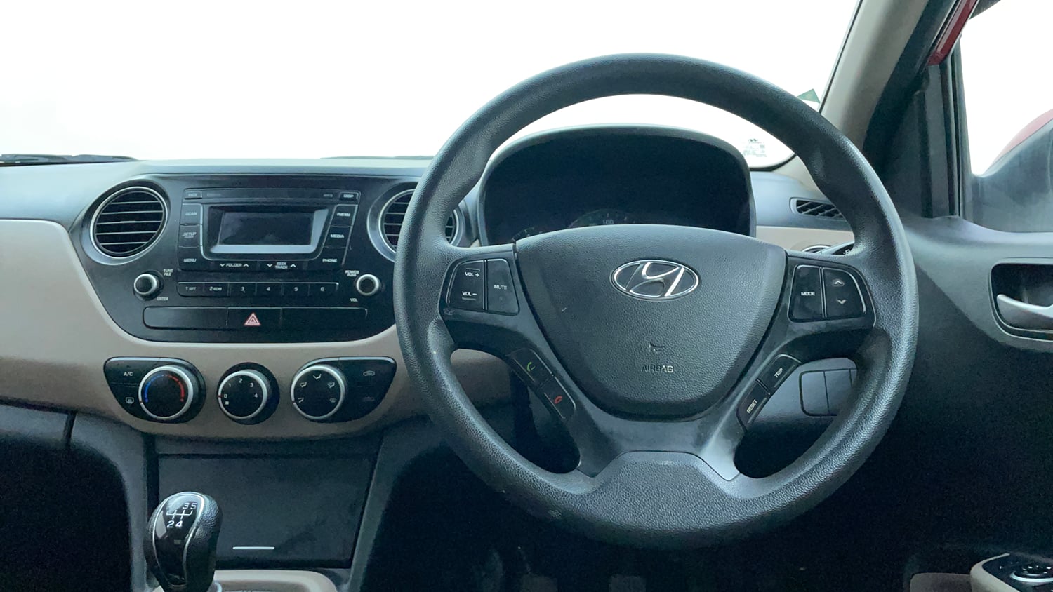 Used 2017 Hyundai Xcent SX 1.1 CRDi Diesel Manual interior STEERING VIEW