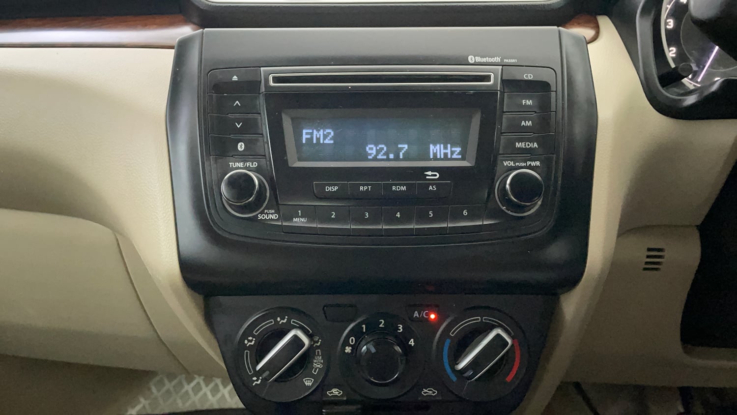 Used 2018 Maruti Suzuki Dzire VXi Petrol Manual interior MUSIC SYSTEM & AC CONTROL VIEW