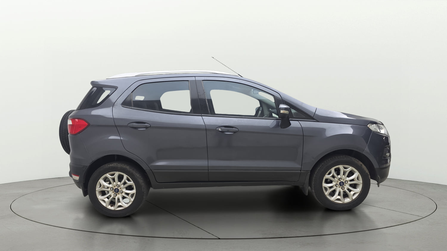 Used 2015 Ford EcoSport Titanium 1.5 TDCi Diesel Manual exterior RIGHT SIDE VIEW