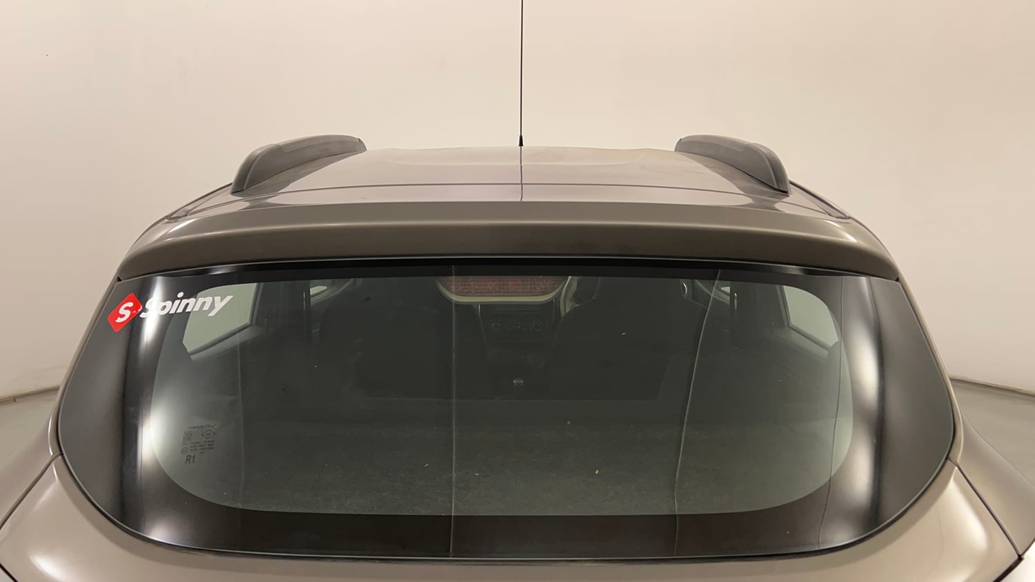 Used 2016 Renault Kwid RXT Petrol Manual exterior BACK WINDSHIELD VIEW