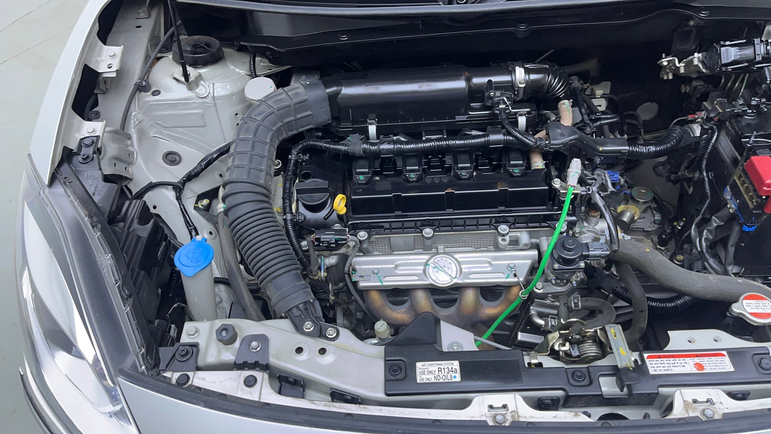 Used 2022 Maruti Suzuki Swift ZXi Plus Petrol Manual engine ENGINE RIGHT SIDE VIEW