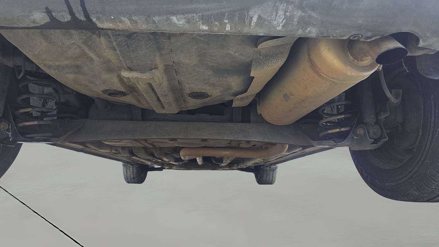 Used 2017 Hyundai Elite i20 Sportz 1.4 CRDI Diesel Manual extra REAR UNDERBODY VIEW (TAKEN FROM REAR)