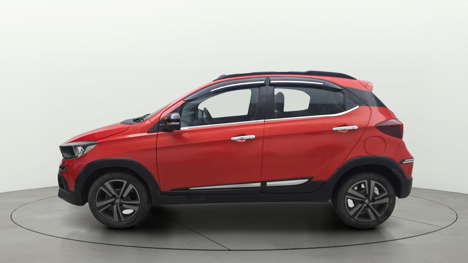 Used 2021 Tata Tiago NRG XZ MT Petrol Manual exterior LEFT SIDE VIEW