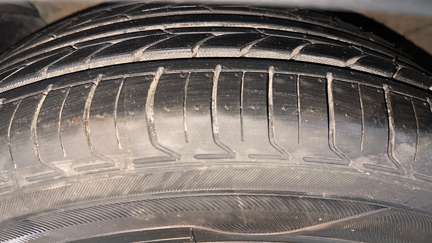 Used 2020 kia Seltos HTX IVT 1.5 Petrol Automatic tyres LEFT FRONT TYRE TREAD VIEW