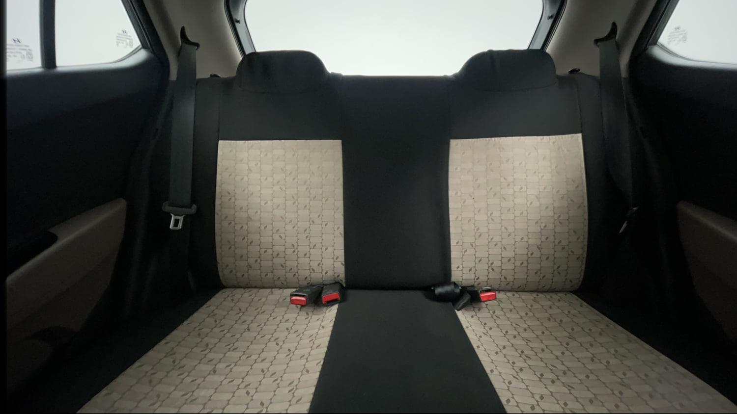 Used 2018 Hyundai Grand i10 Magna 1.2 Kappa VTVT Petrol Manual interior REAR SEAT CONDITION VIEW