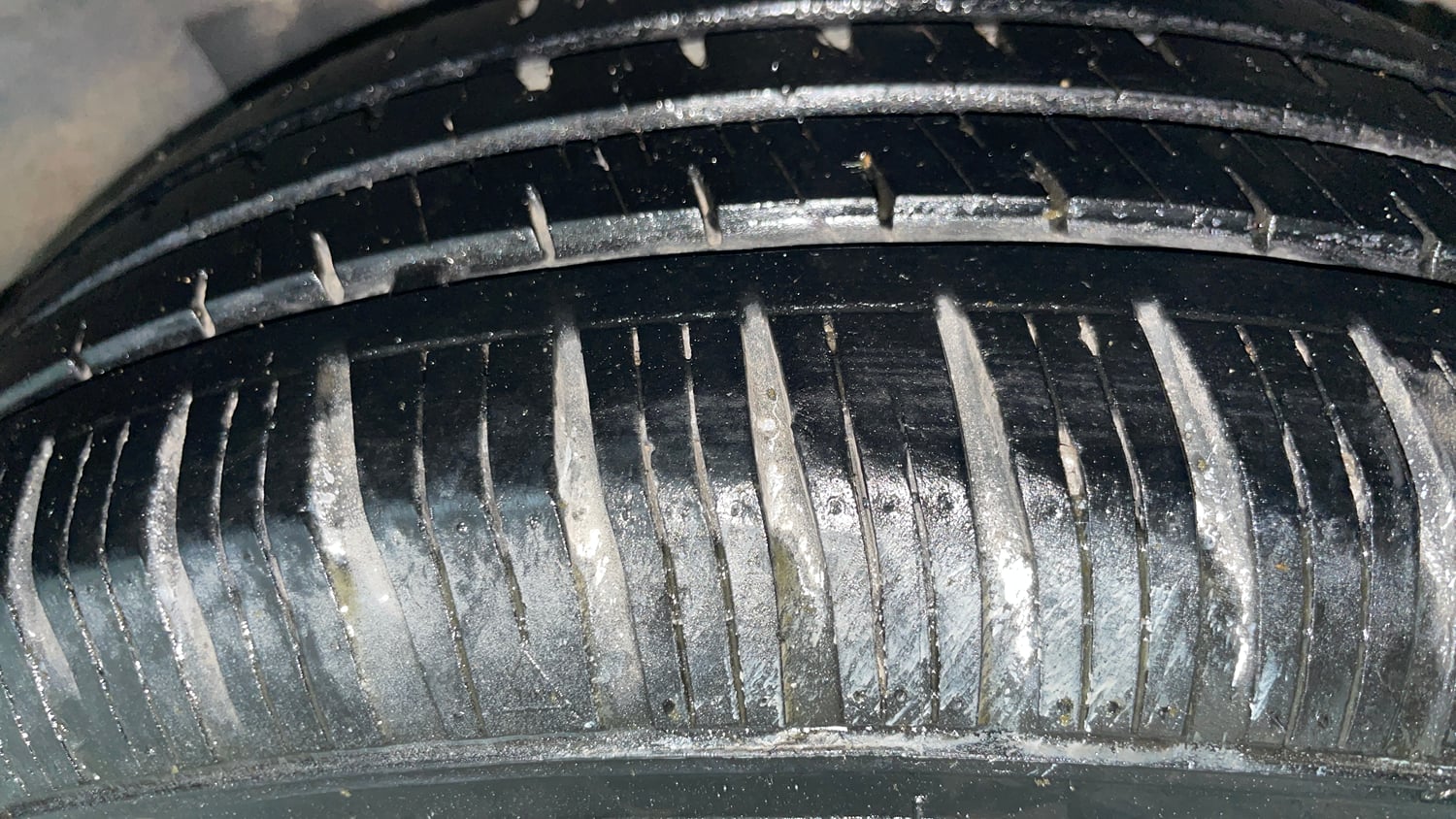 Used 2018 Hyundai Grand i10 Magna 1.2 Kappa VTVT Petrol Manual tyres LEFT REAR TYRE TREAD VIEW