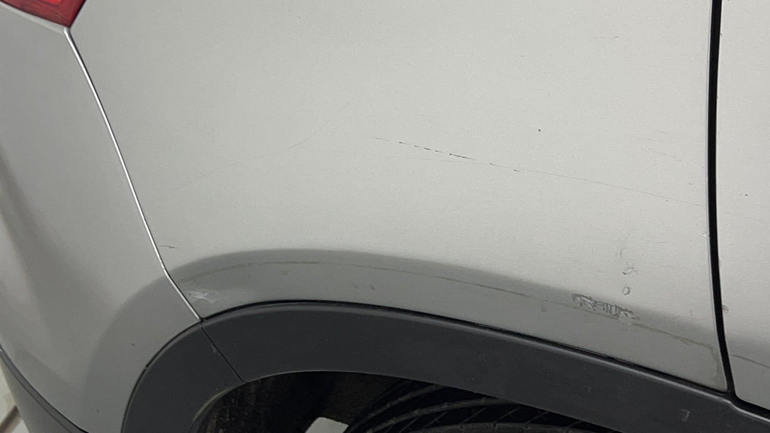 Used 2018 maruti-suzuki Vitara Brezza ZDi AGS Diesel Automatic dents MINOR SCRATCH