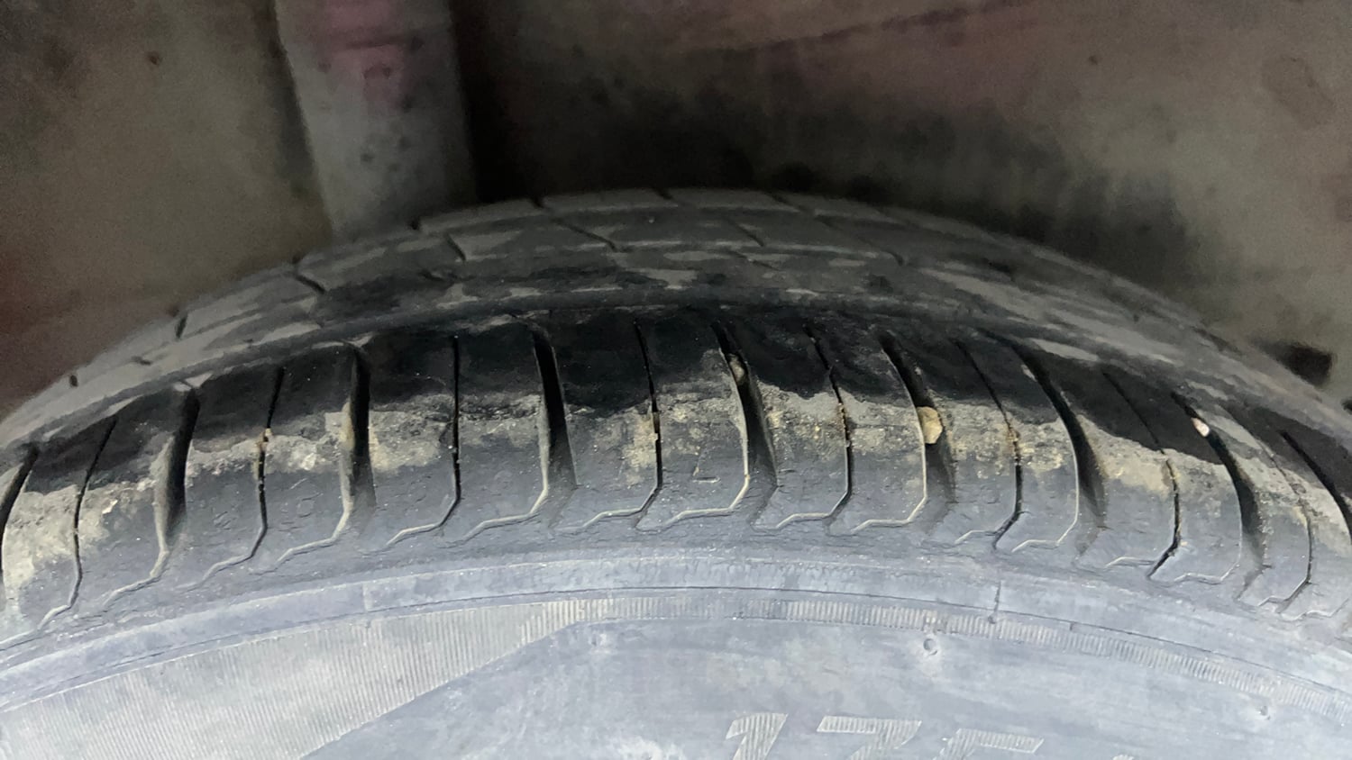 Used 2016 Honda Jazz V Petrol Petrol Manual tyres RIGHT REAR TYRE TREAD VIEW