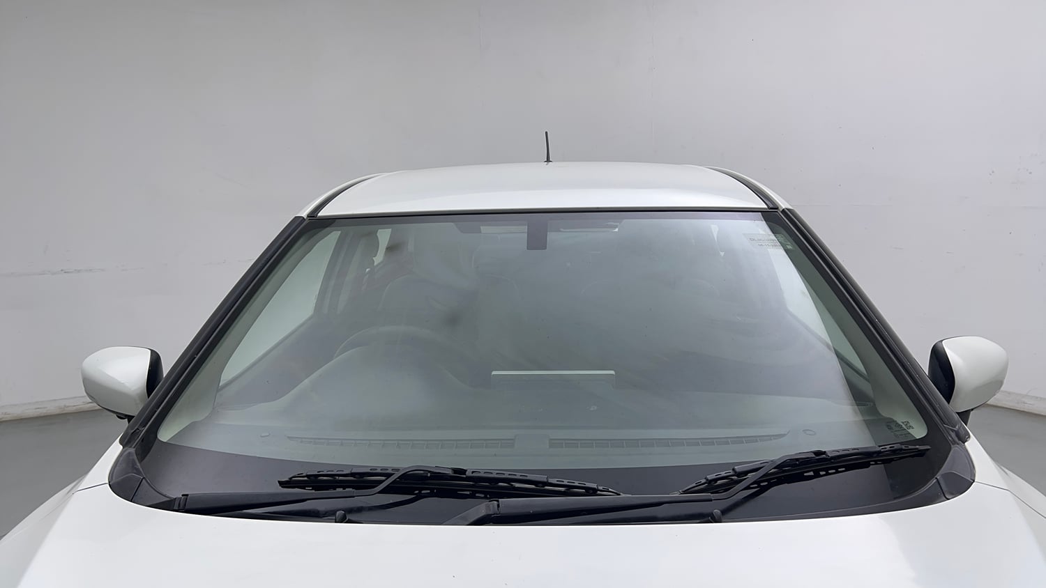 Used 2019 Maruti Suzuki Baleno Zeta Petrol Manual exterior FRONT WINDSHIELD VIEW