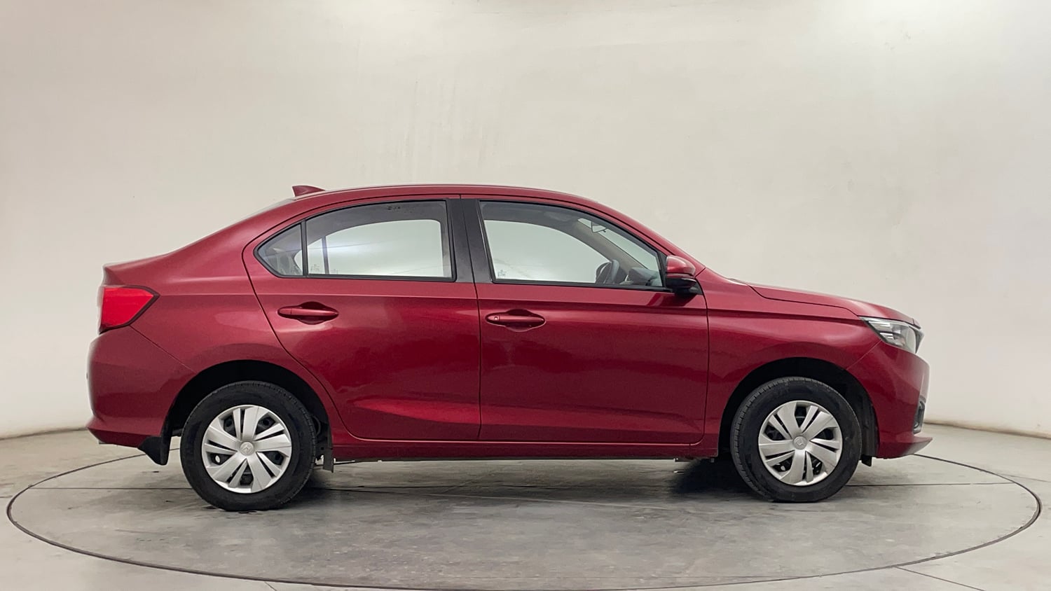 Used 2018 Honda Amaze 1.2 S CVT Petrol Petrol Automatic exterior RIGHT SIDE VIEW