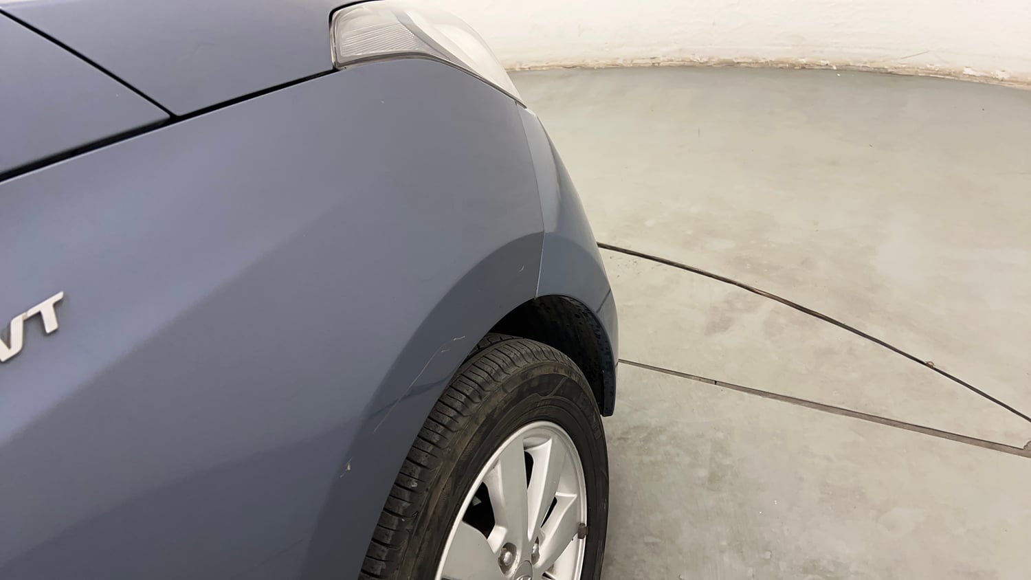 Used 2015 Hyundai Xcent SX 1.2 Petrol Manual dents MINOR SCRATCH