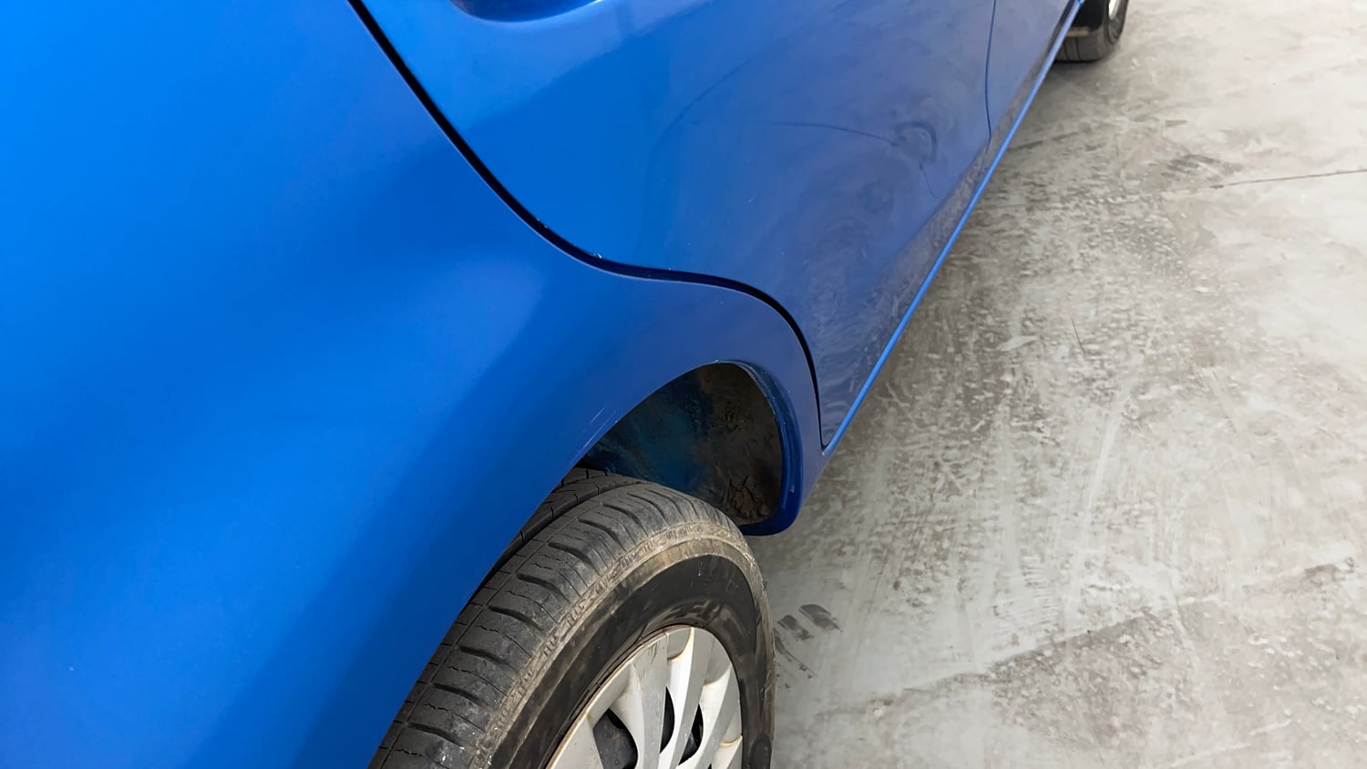 Used 2015 Toyota Etios Liva V Petrol Manual dents MINOR SCRATCH