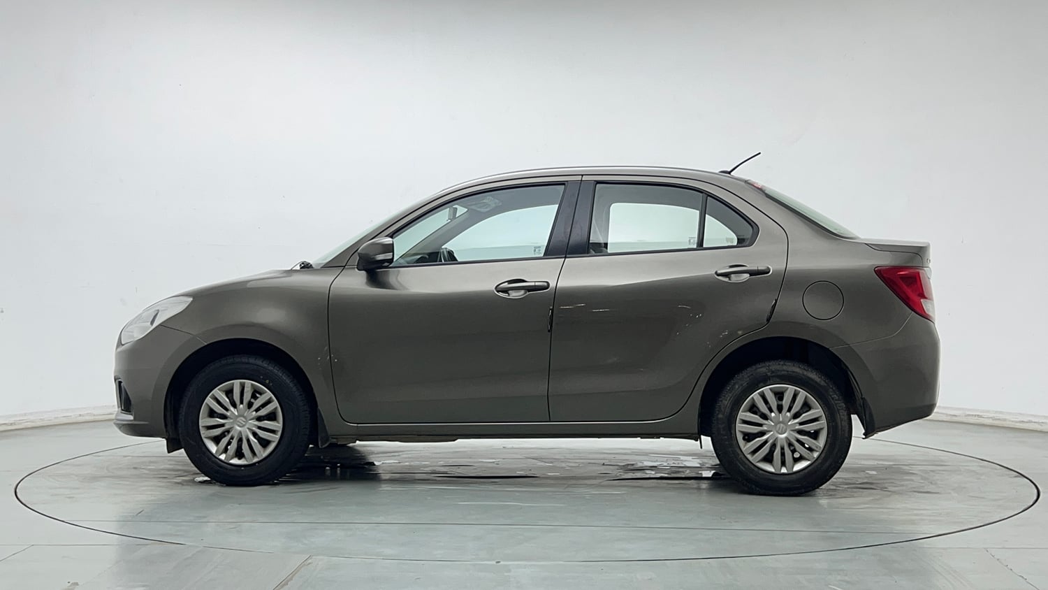 Used 2022 Maruti Suzuki Dzire VXi Petrol Manual exterior LEFT SIDE VIEW