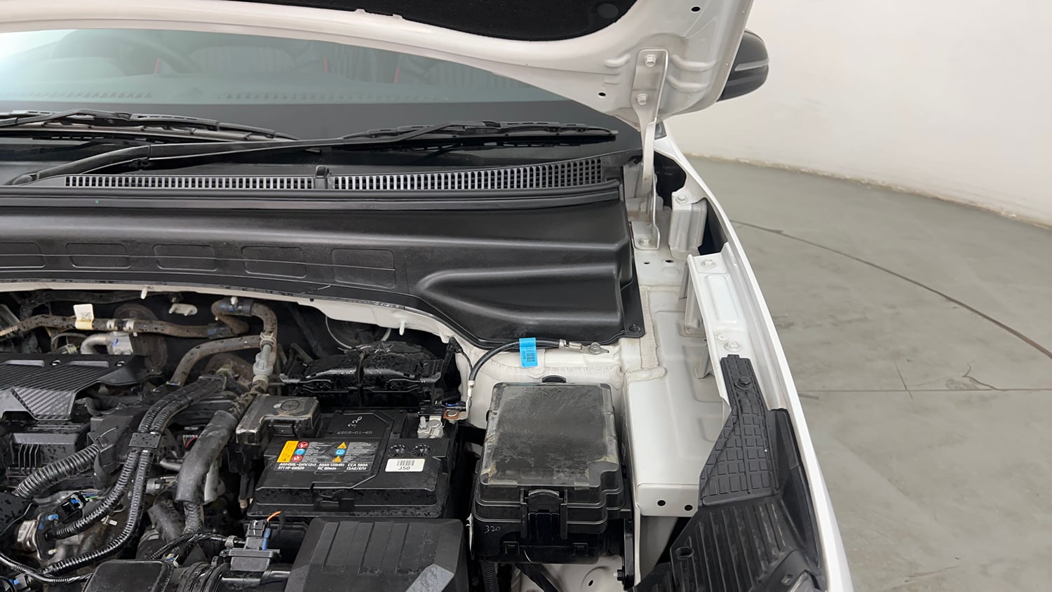 Used 2024 Hyundai Creta S Plus 1.5 Petrol Knight Petrol Manual engine ENGINE LEFT SIDE HINGE & APRON VIEW