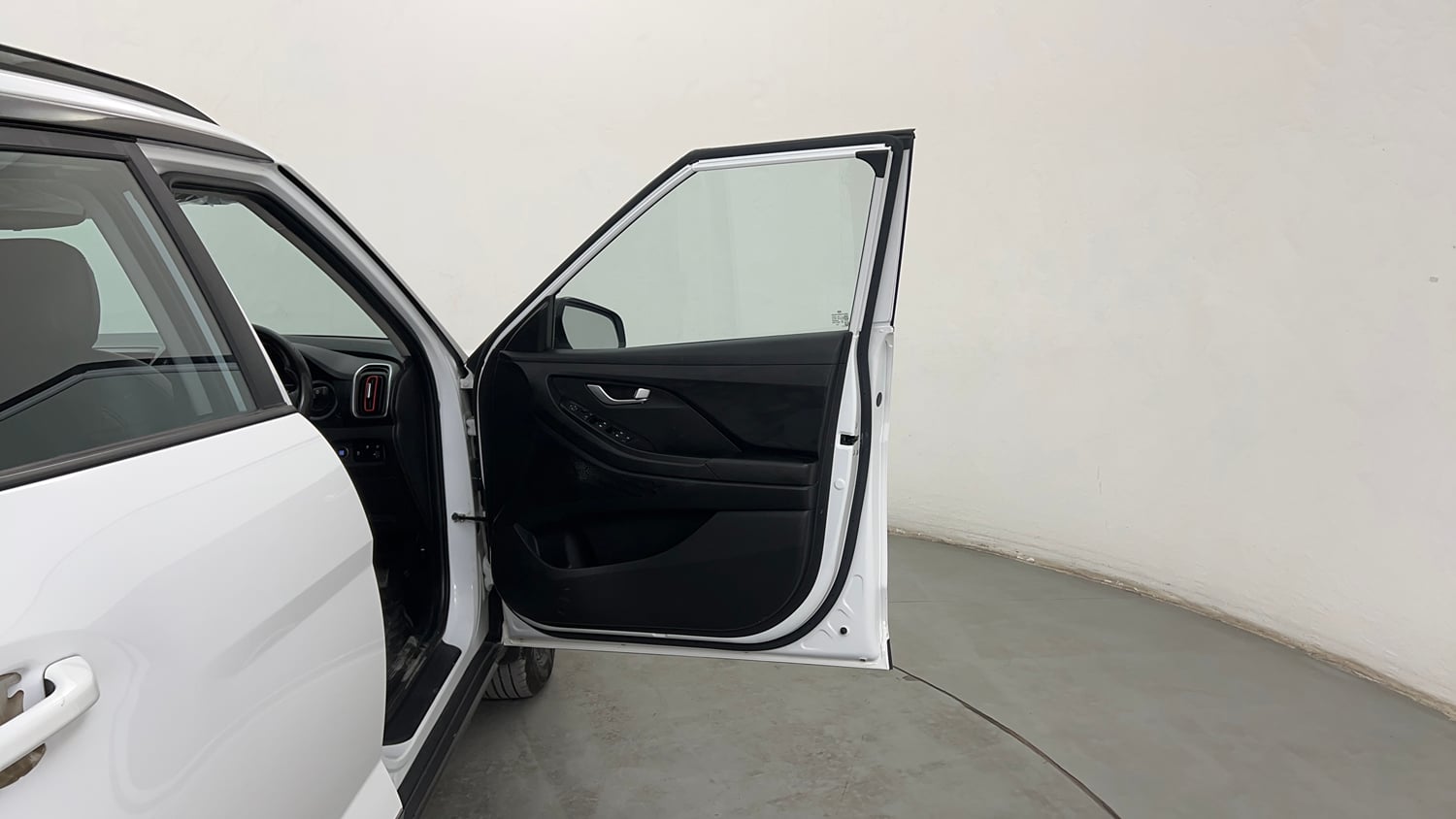 Used 2024 Hyundai Creta S Plus 1.5 Petrol Knight Petrol Manual interior RIGHT FRONT DOOR OPEN VIEW