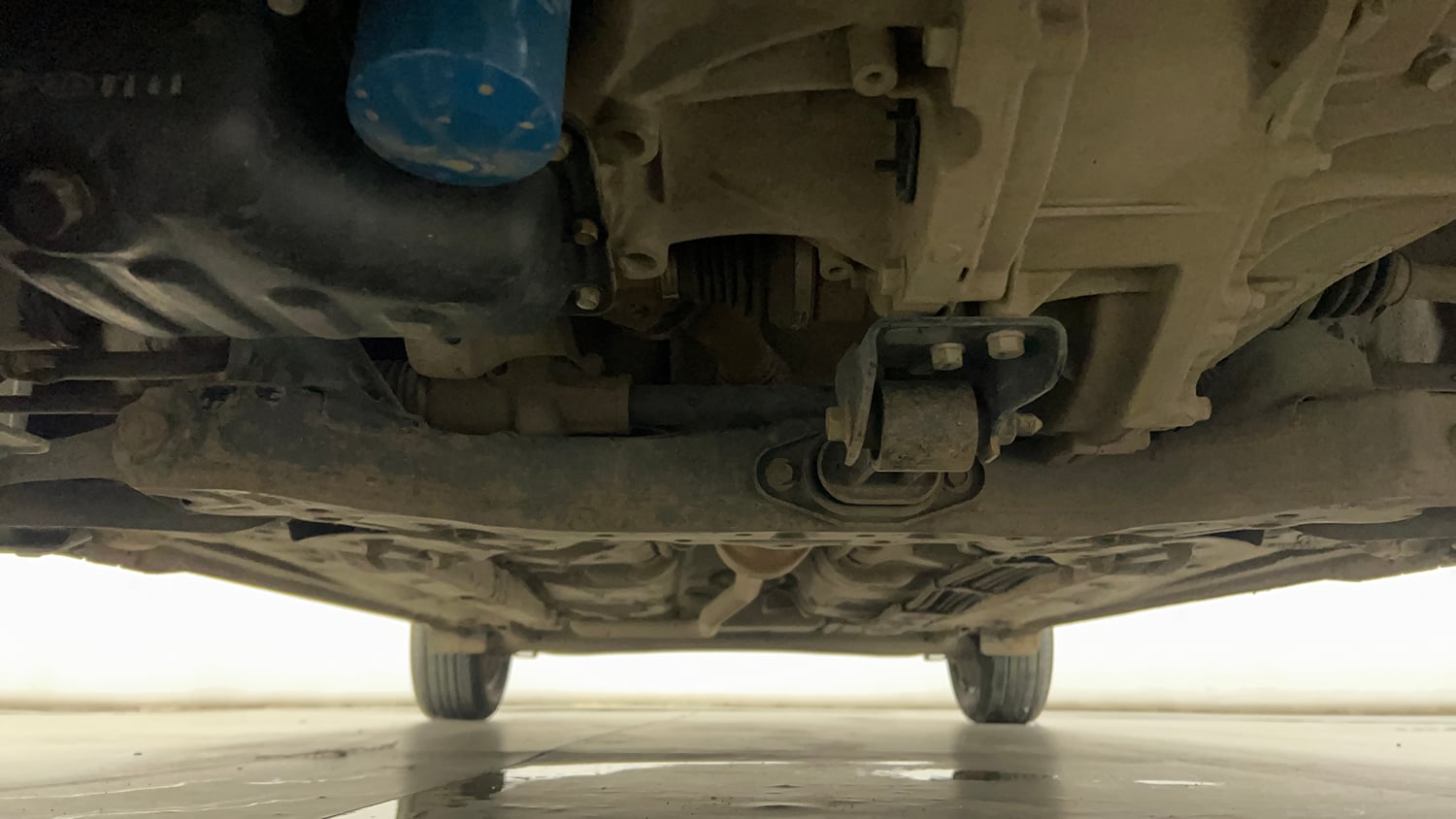 Used 2025 Hyundai Grand i10 Nios Sportz 1.2 Hy-CNG Duo Cng Manual extra FRONT LEFT UNDERBODY VIEW