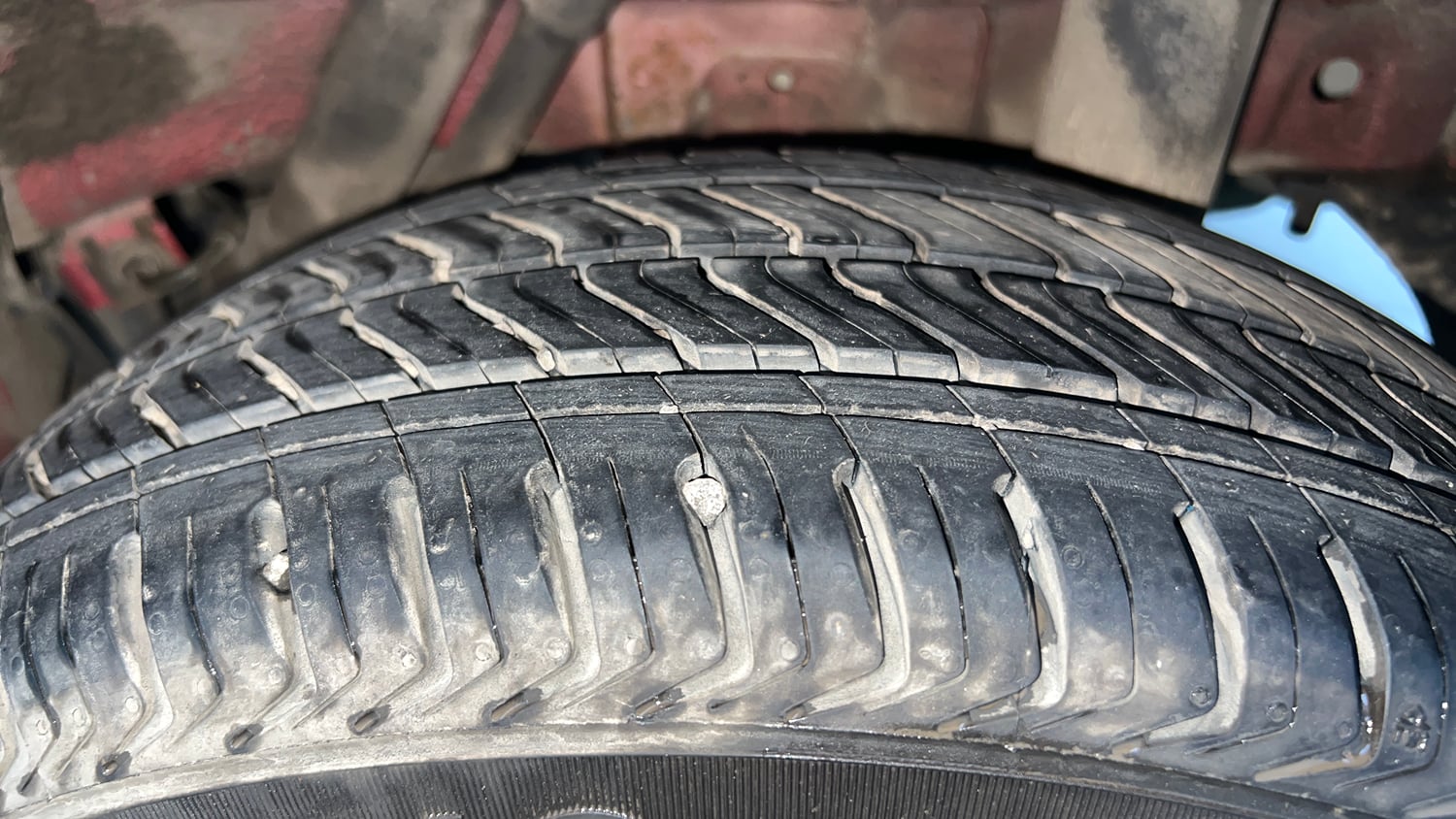 Used 2017 Mahindra KUV100 K6 6 STR Petrol Manual tyres LEFT REAR TYRE TREAD VIEW