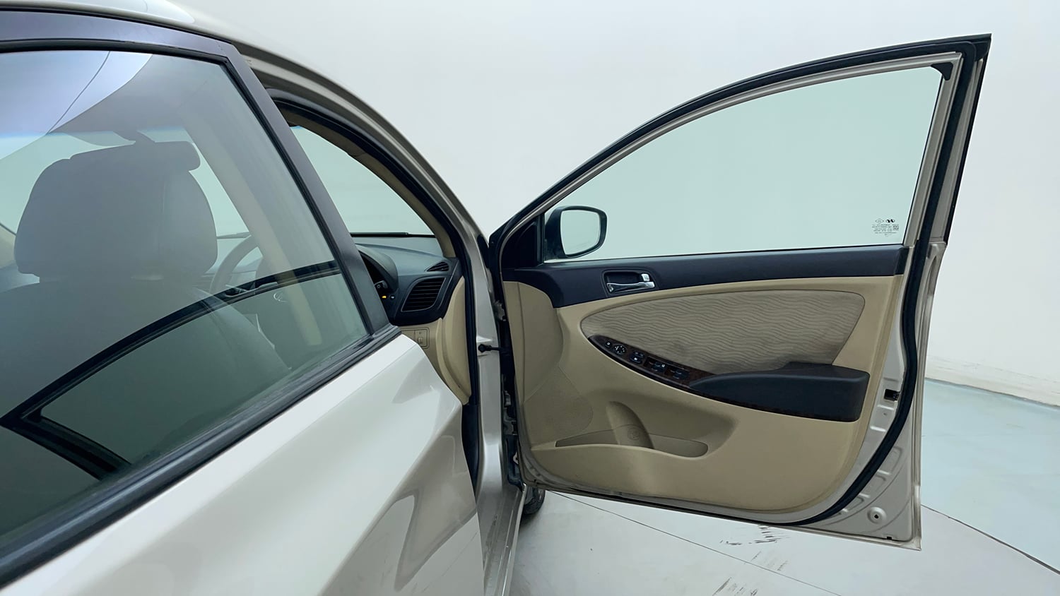 Used 2013 Hyundai Verna Fluidic 1.6 CRDi SX Diesel Manual interior RIGHT FRONT DOOR OPEN VIEW