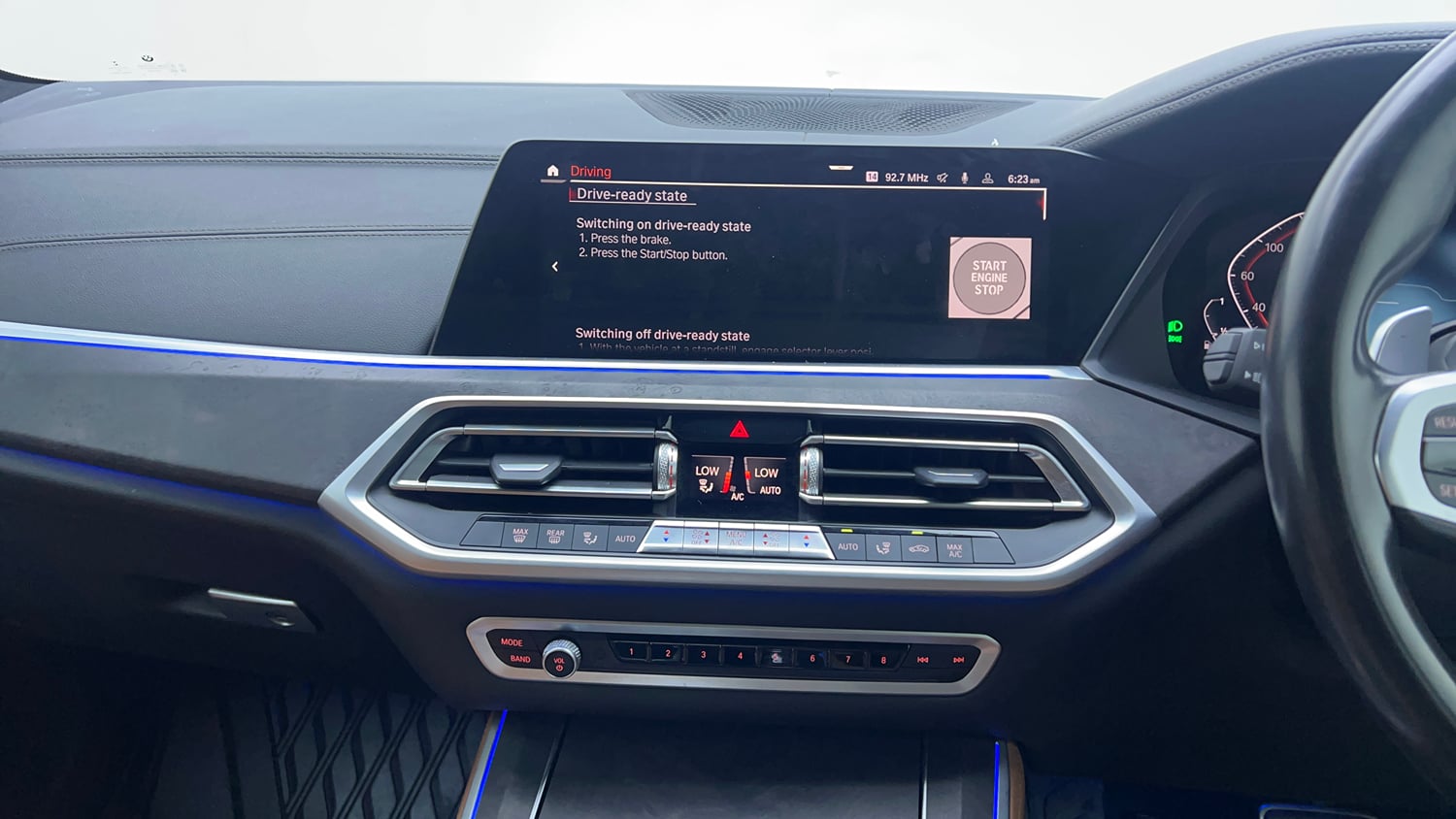 Used 2022 BMW X5 xDrive40i M Sport Petrol Automatic interior MUSIC SYSTEM & AC CONTROL VIEW