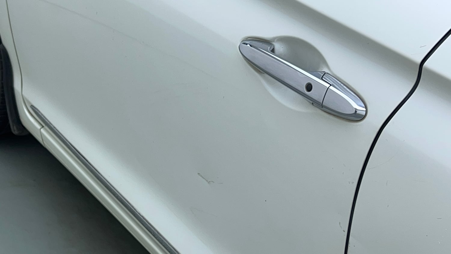 Used 2021 Honda City ZX CVT Petrol Petrol Automatic dents MINOR DENT