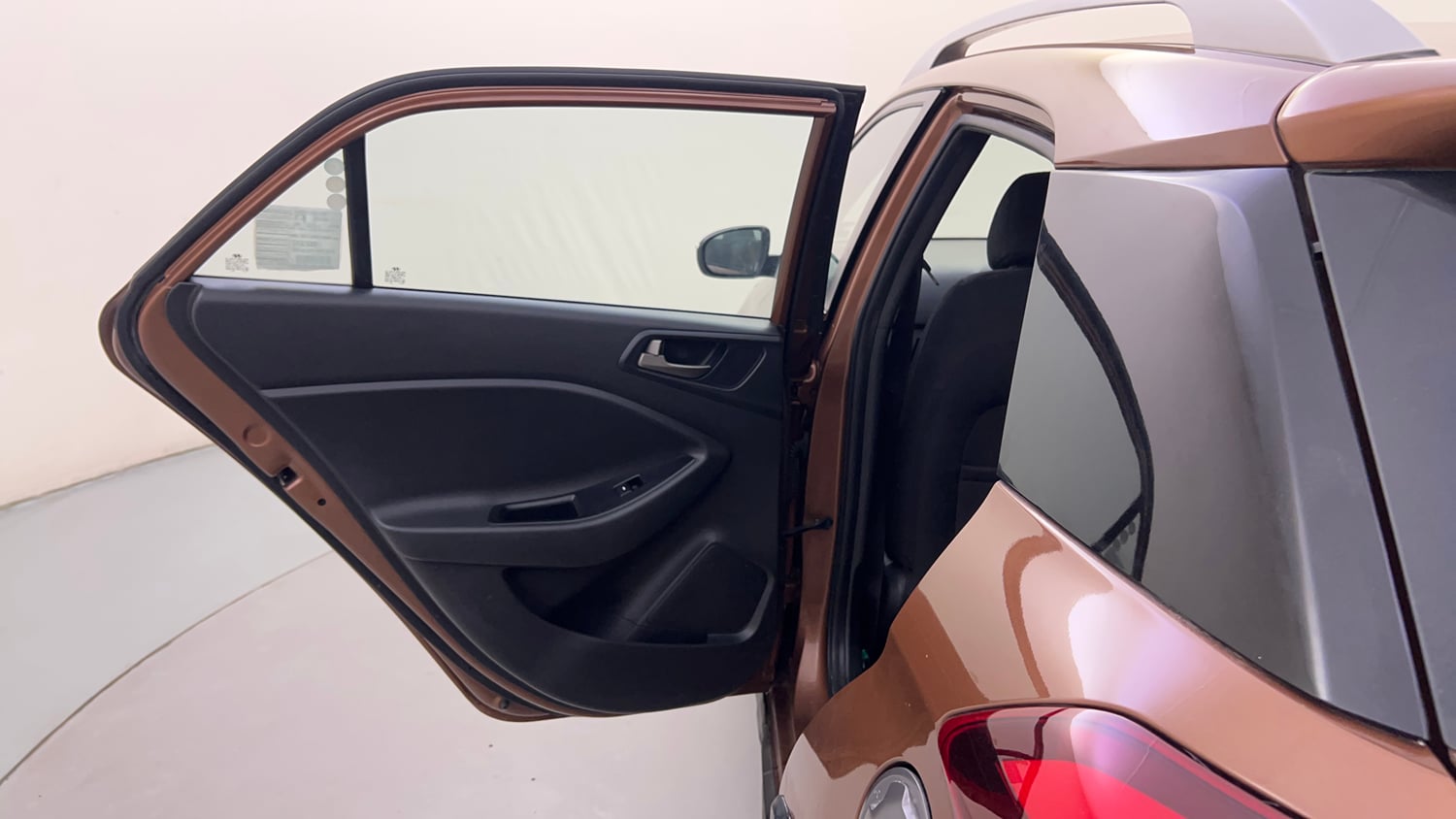 Used 2018 Hyundai i20 Active 1.2 SX Petrol Manual interior LEFT REAR DOOR OPEN VIEW