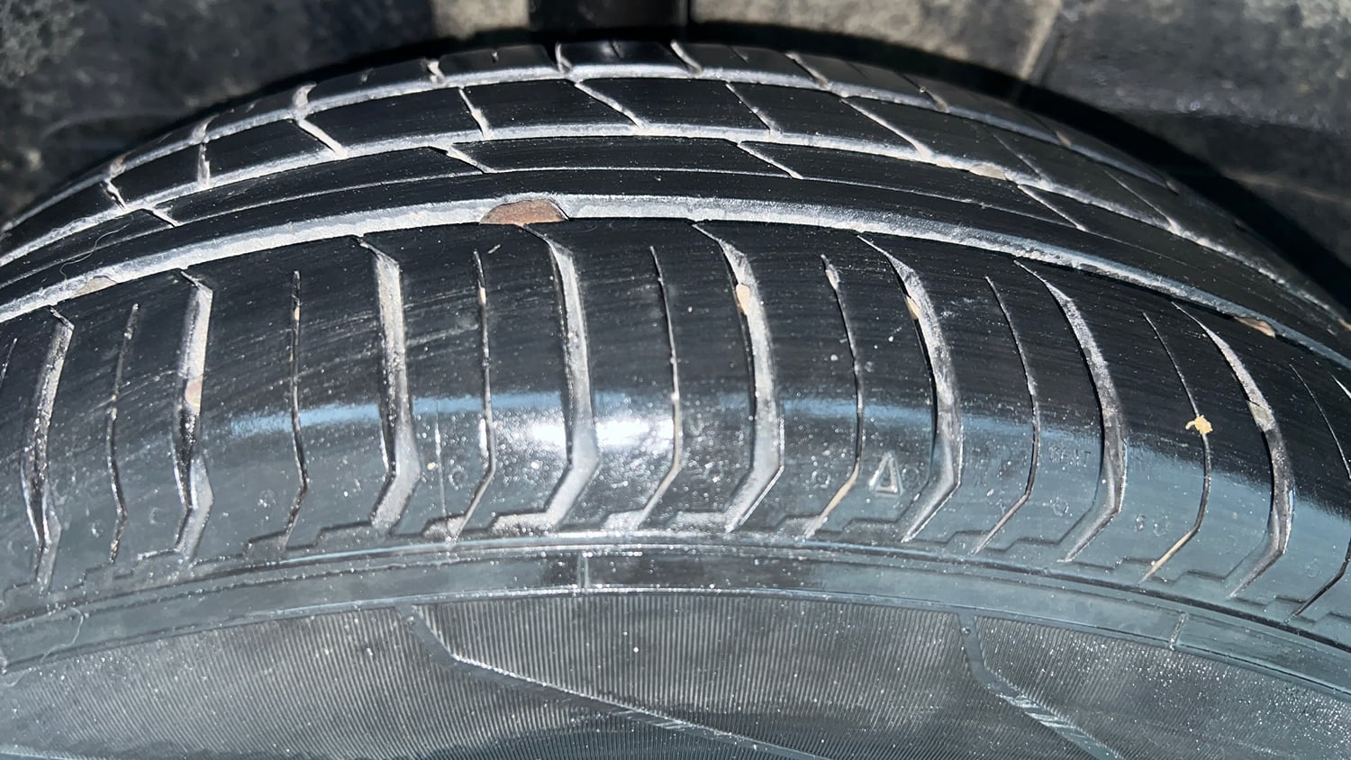 Used 2022 Tata Punch Adventure MT Petrol Manual tyres RIGHT REAR TYRE TREAD VIEW