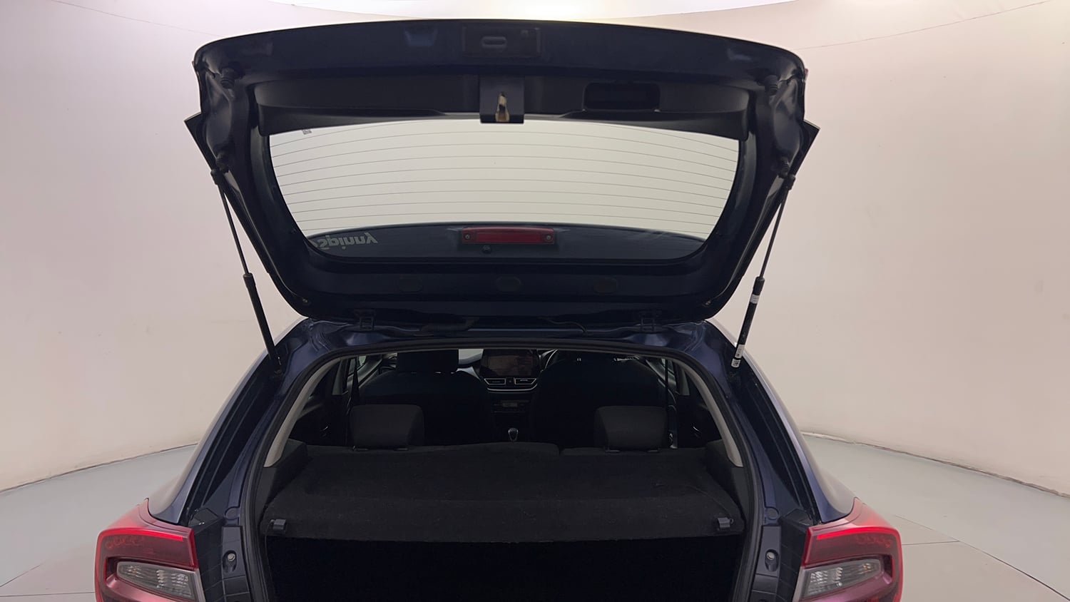 Used 2022 Maruti Suzuki Baleno Alpha AGS Petrol Automatic interior DICKY DOOR OPEN VIEW