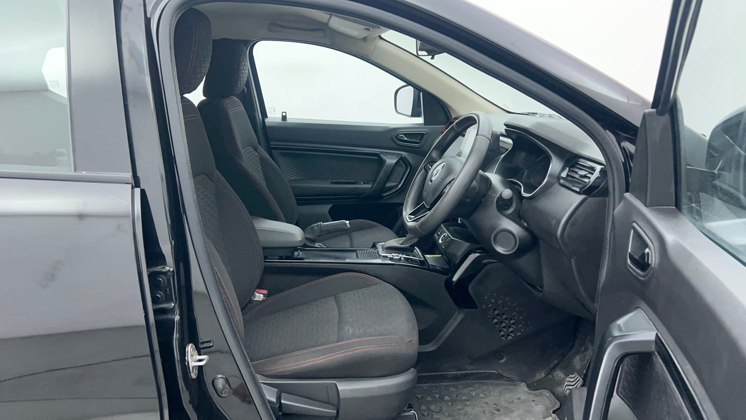 Used 2023 Renault Kiger RXZ Turbo CVT Petrol Automatic interior RIGHT SIDE FRONT DOOR CABIN VIEW