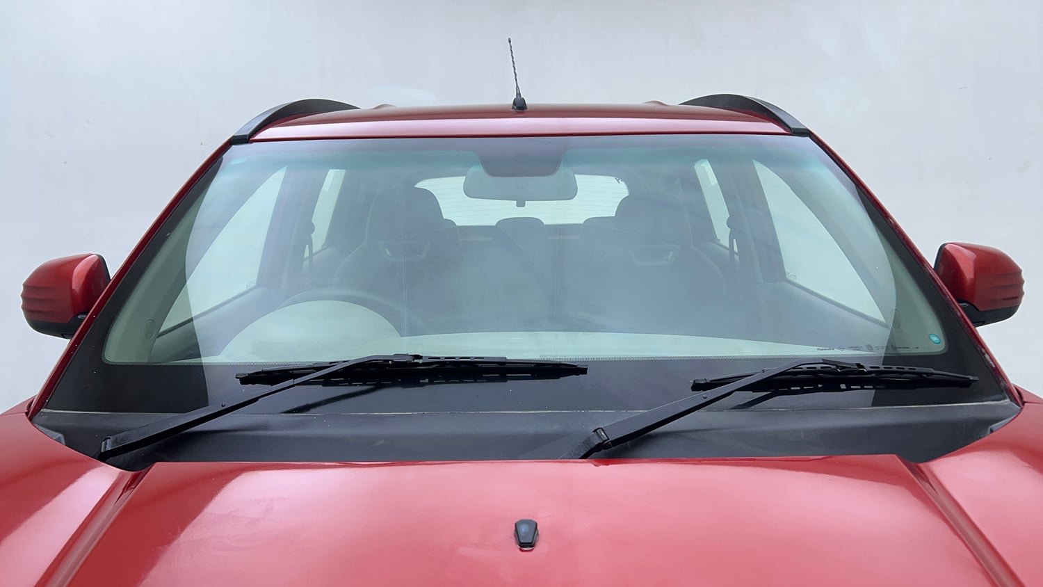 Used 2017 Mahindra KUV100 K6 6 STR Petrol Manual exterior FRONT WINDSHIELD VIEW