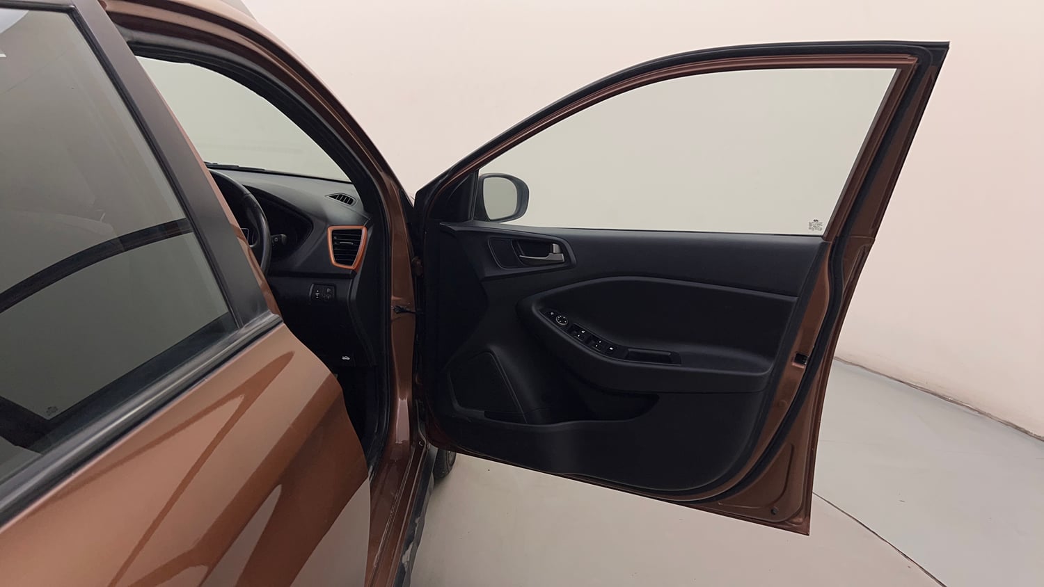 Used 2018 Hyundai i20 Active 1.2 SX Petrol Manual interior RIGHT FRONT DOOR OPEN VIEW