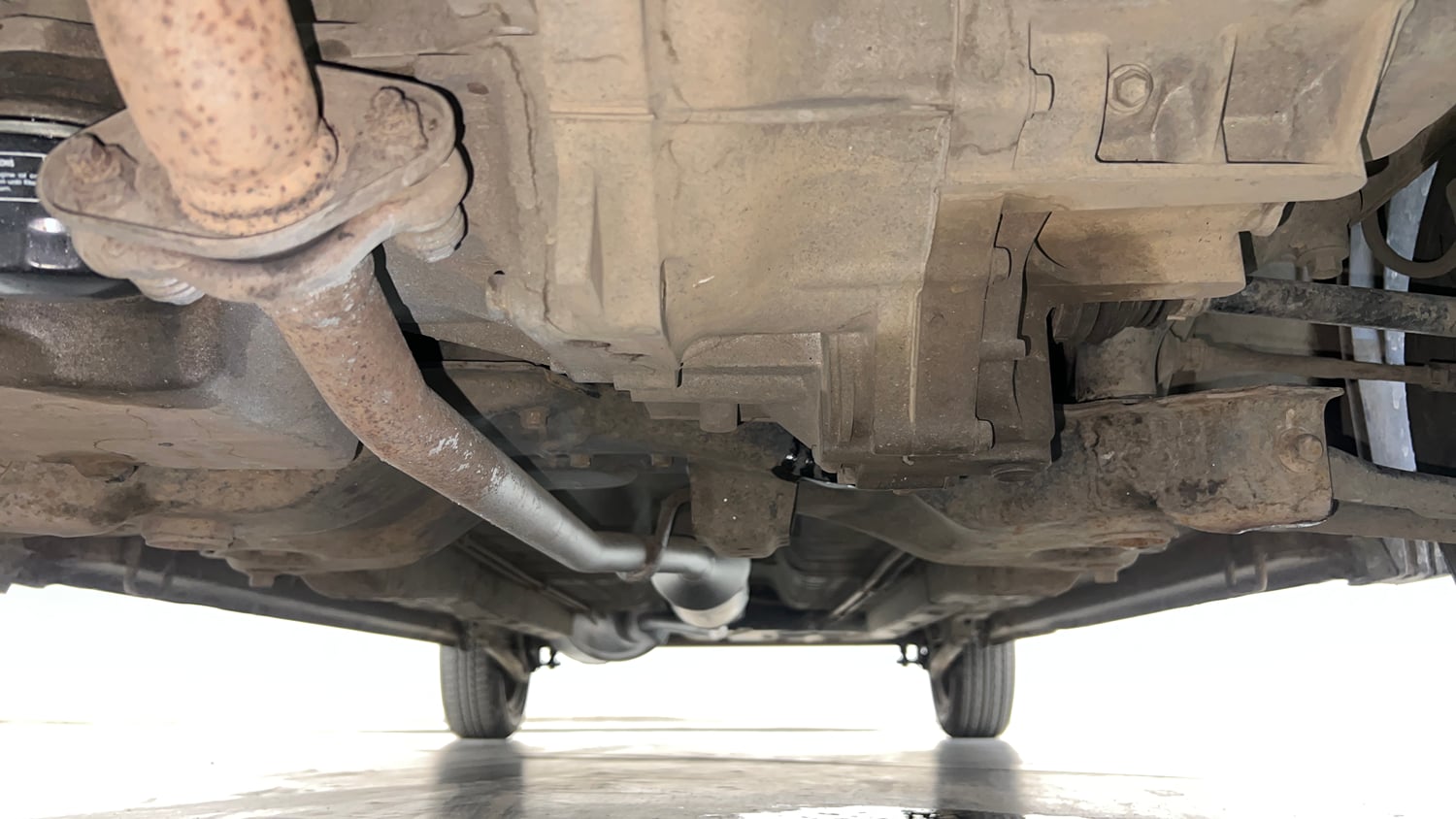 Used 2012 Maruti Suzuki Wagon R 1.0 VXi Petrol Manual extra FRONT LEFT UNDERBODY VIEW