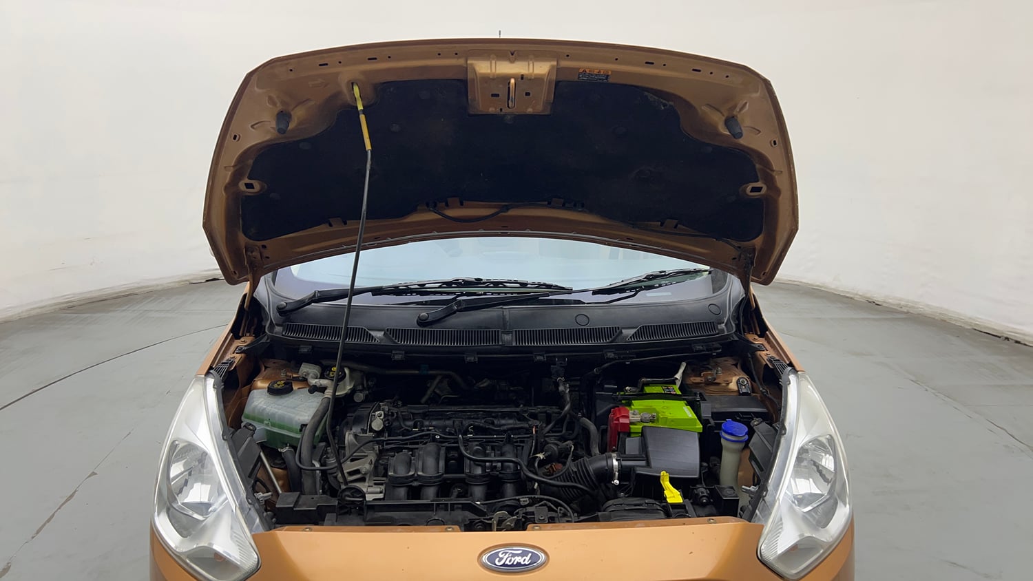 Used 2015 Ford Figo Aspire Titanium 1.5 Ti-VCT AT Petrol Automatic engine ENGINE & BONNET OPEN FRONT VIEW