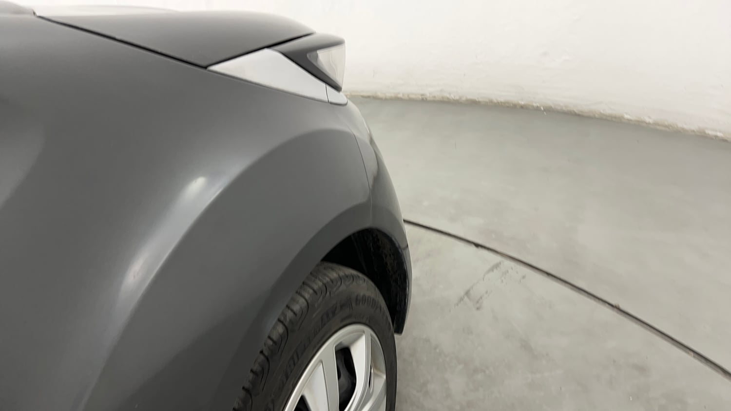 Used 2022 Tata Altroz XTA Petrol Petrol Automatic dents MINOR SCRATCH