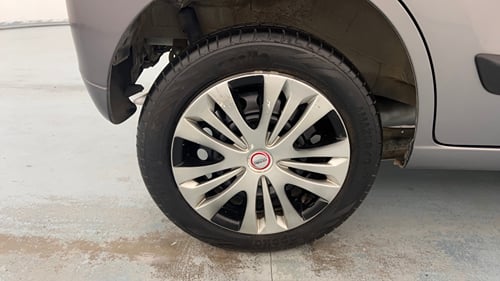 Used 2016 Maruti Suzuki Wagon R VXI Petrol Manual tyres RIGHT REAR TYRE RIM VIEW
