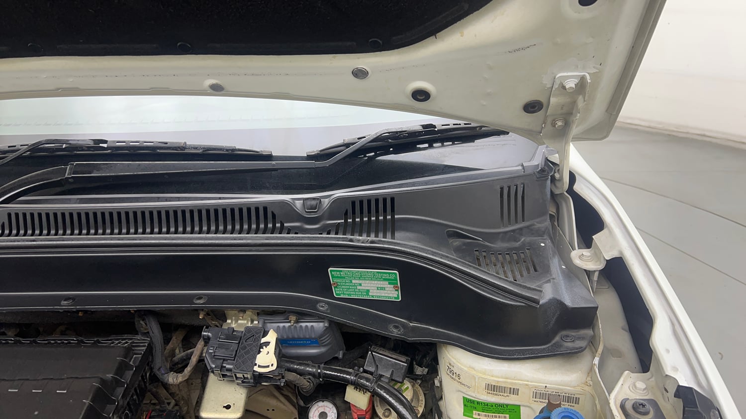 Used 2022 Tata Punch Pure MT Petrol + CNG(Outside Fitted) Cng Manual engine ENGINE LEFT SIDE HINGE & APRON VIEW