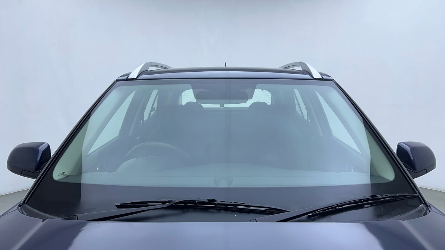 Used 2021 Hyundai Venue S 1.0 Turbo DCT Petrol Automatic exterior FRONT WINDSHIELD VIEW