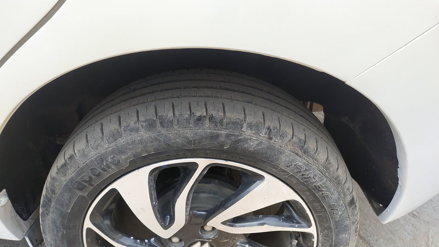 Used 2021 Maruti Suzuki Baleno Zeta Petrol Manual tyres LEFT REAR TYRE TREAD VIEW