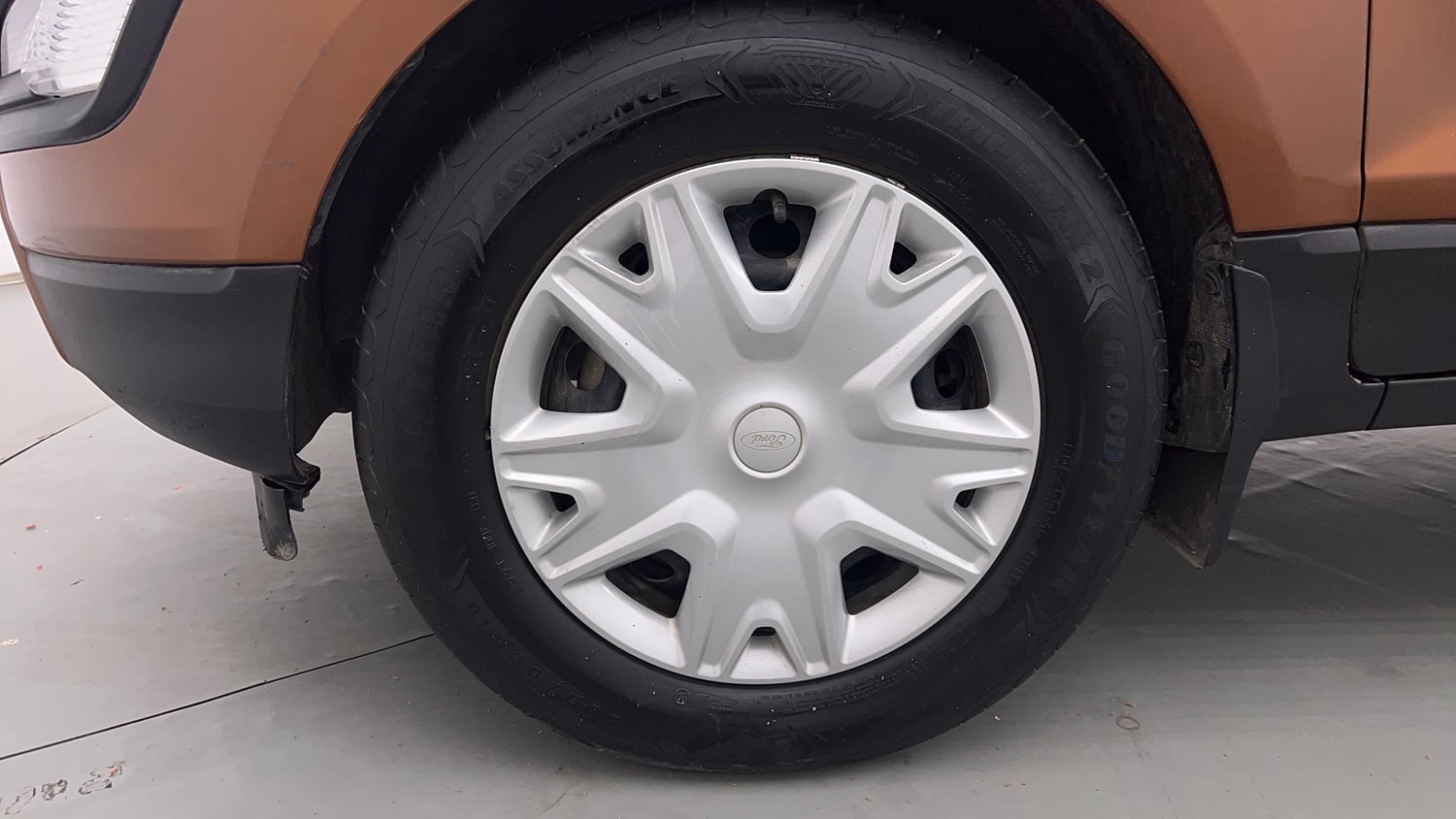 Used 2018 Ford EcoSport Trend + 1.5L TDCi Diesel Manual tyres LEFT FRONT TYRE RIM VIEW
