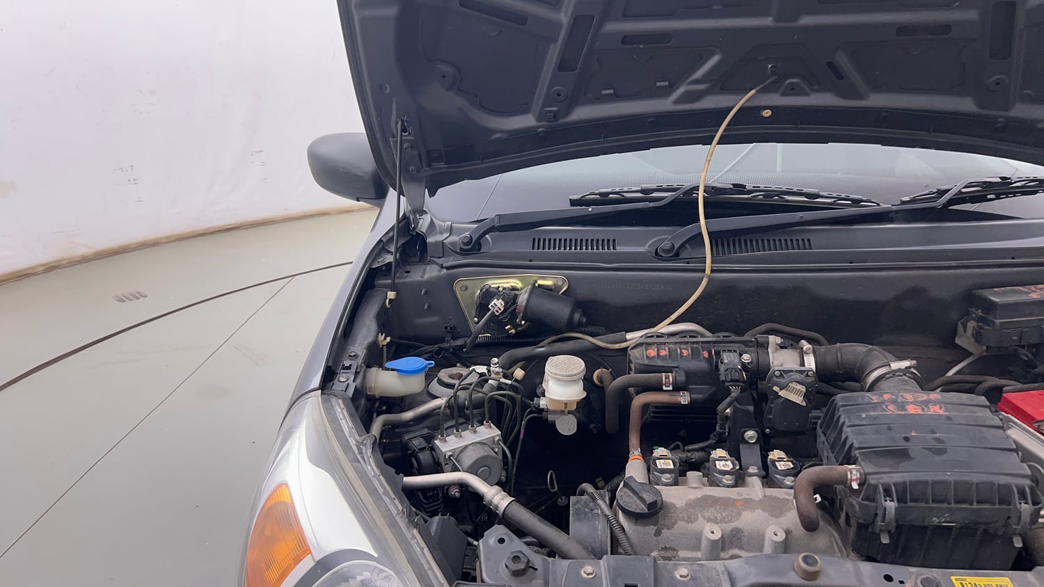 Used 2020 Maruti Suzuki Alto 800 Vxi Plus Petrol Manual engine ENGINE RIGHT SIDE HINGE & APRON VIEW