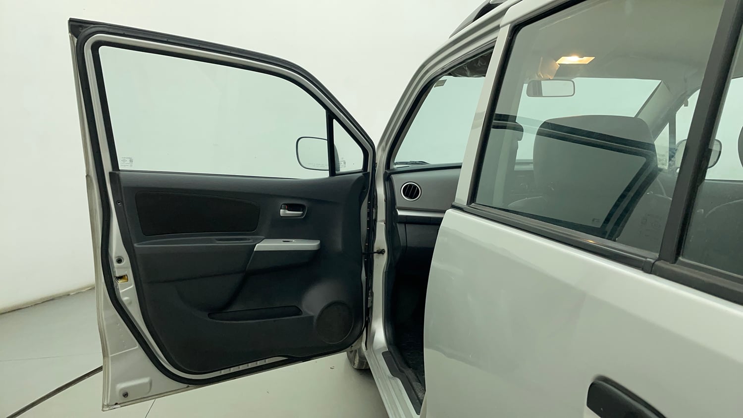 Used 2012 Maruti Suzuki Wagon R LXi Petrol Manual interior LEFT FRONT DOOR OPEN VIEW