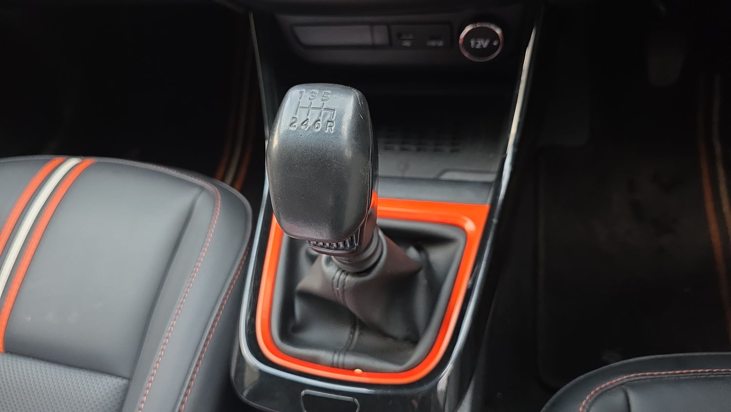 Used 2025 Tata Altroz Racer R2 Petrol Manual interior GEAR  KNOB VIEW