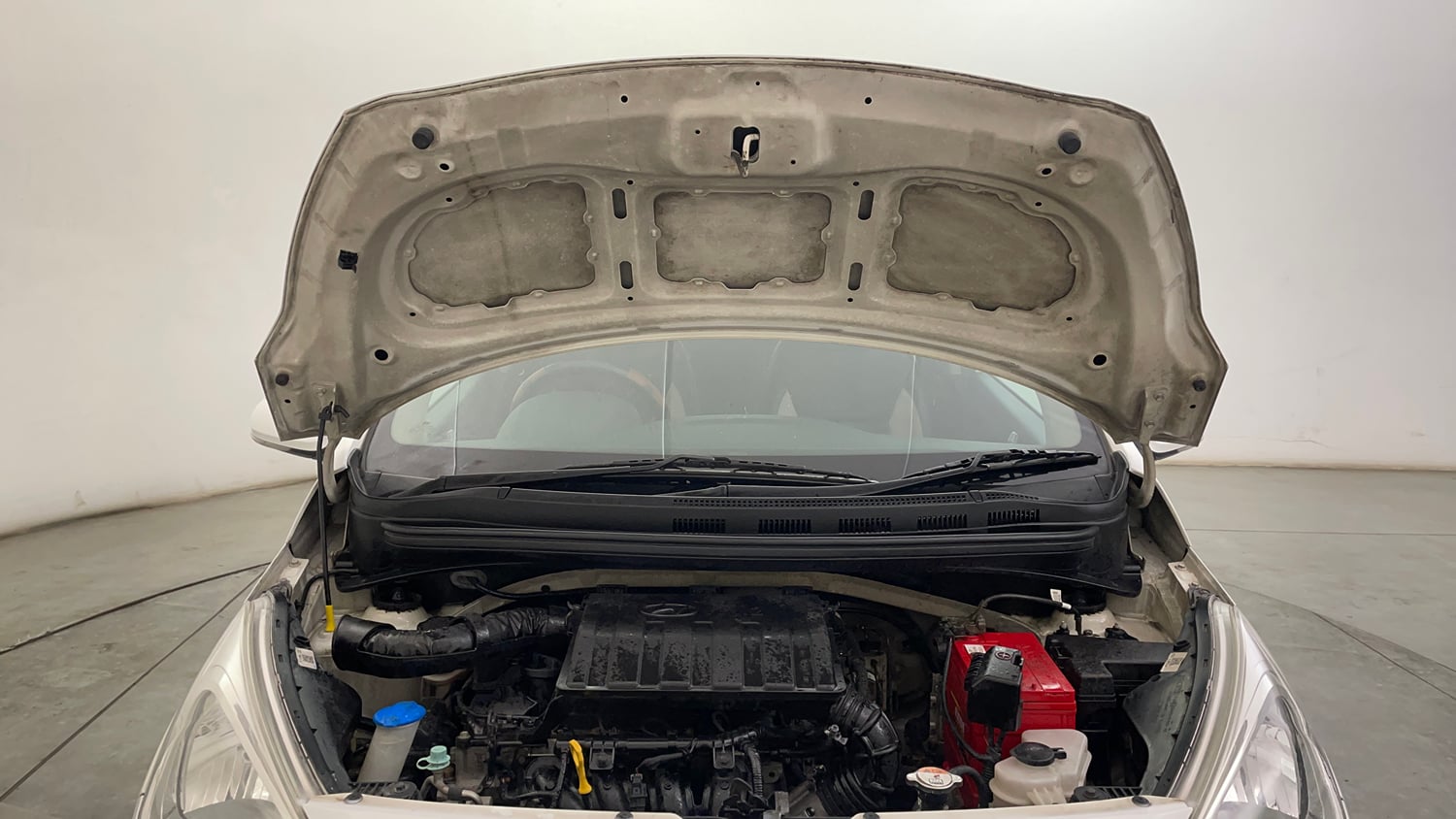 Used 2019 Hyundai Grand i10 Sportz 1.2 Kappa VTVT Petrol Manual engine ENGINE & BONNET OPEN FRONT VIEW