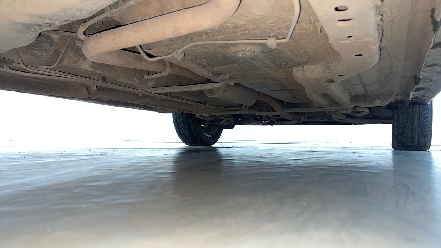 Used 2020 Tata Tigor XZA Plus Petrol Automatic extra REAR RIGHT UNDERBODY VIEW