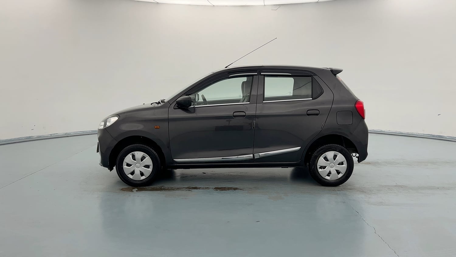 Used 2023 Maruti Suzuki Alto K10 VXi Plus Petrol Manual exterior LEFT SIDE VIEW