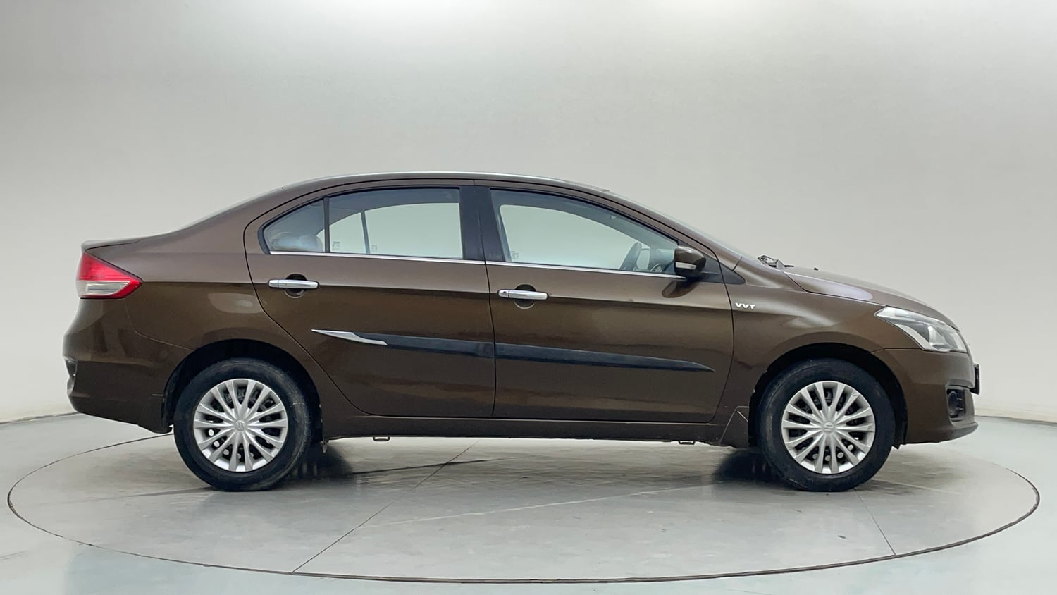 Used 2017 Maruti Suzuki Ciaz VXi Petrol Manual exterior RIGHT SIDE VIEW