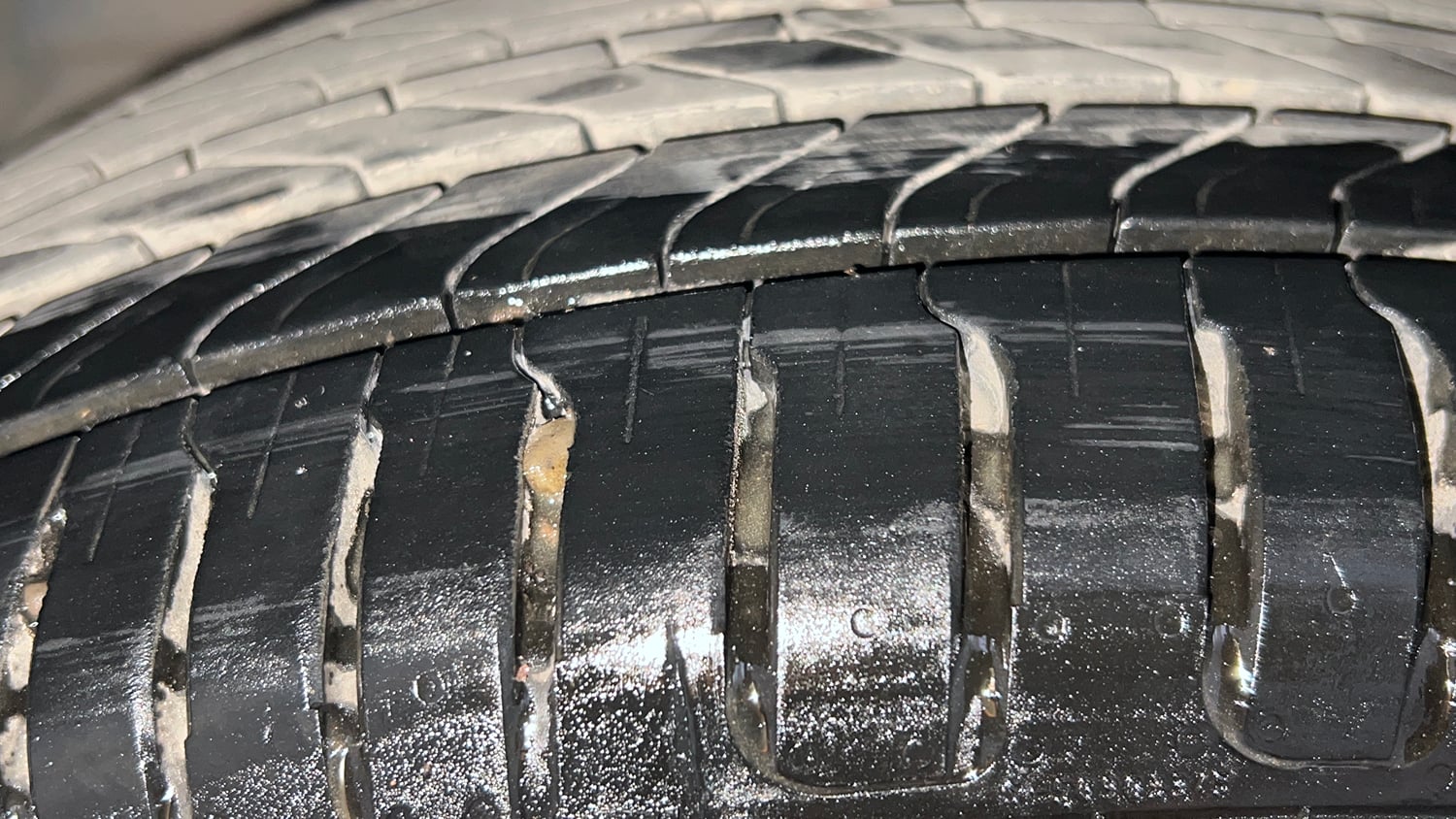 Used 2018 Ford EcoSport Trend + 1.5L TDCi Diesel Manual tyres LEFT FRONT TYRE TREAD VIEW