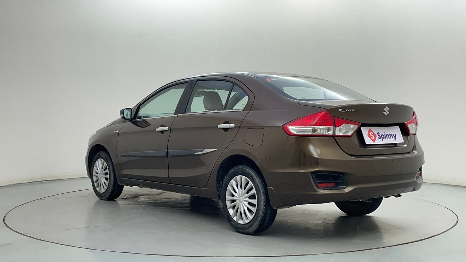 Used 2017 Maruti Suzuki Ciaz VXi Petrol Manual exterior LEFT REAR CORNER VIEW
