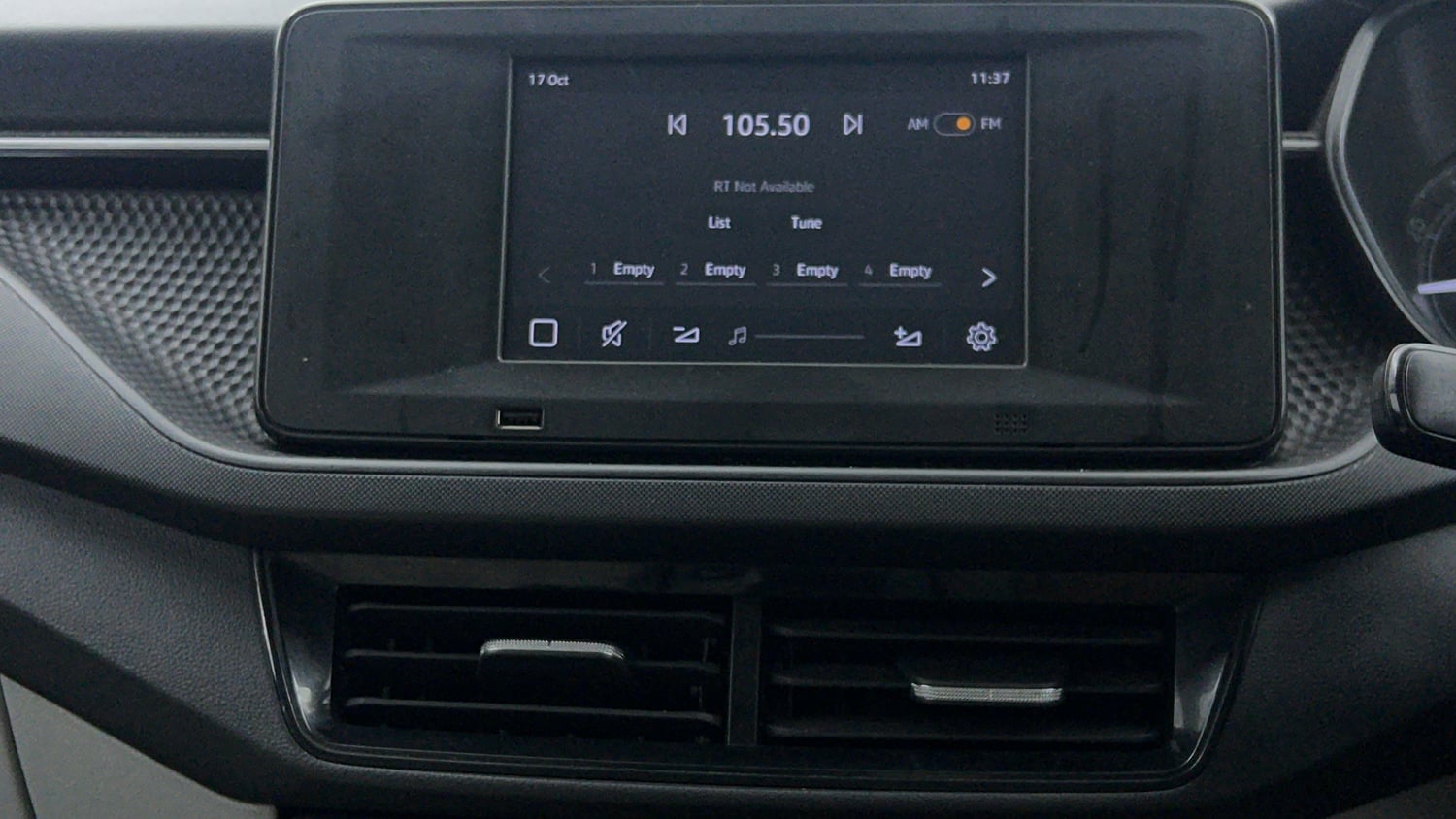 Used 2022 Skoda Kushaq Active 1.0 TSI MT Petrol Manual top_features Touch screen infotainment system