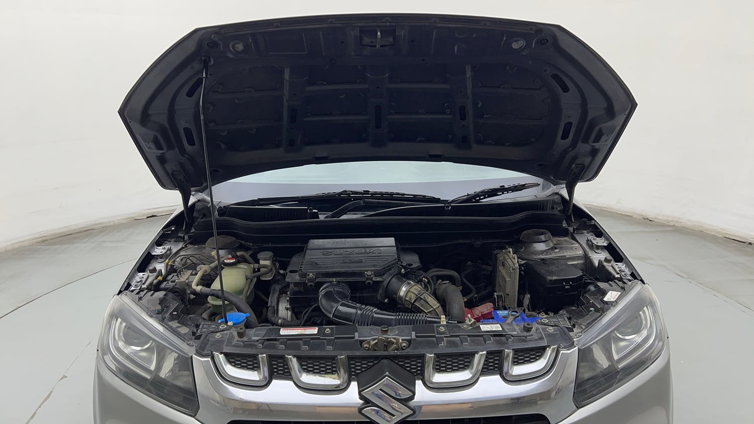 Used 2018 maruti-suzuki Vitara Brezza ZDi AGS Diesel Automatic engine ENGINE & BONNET OPEN FRONT VIEW